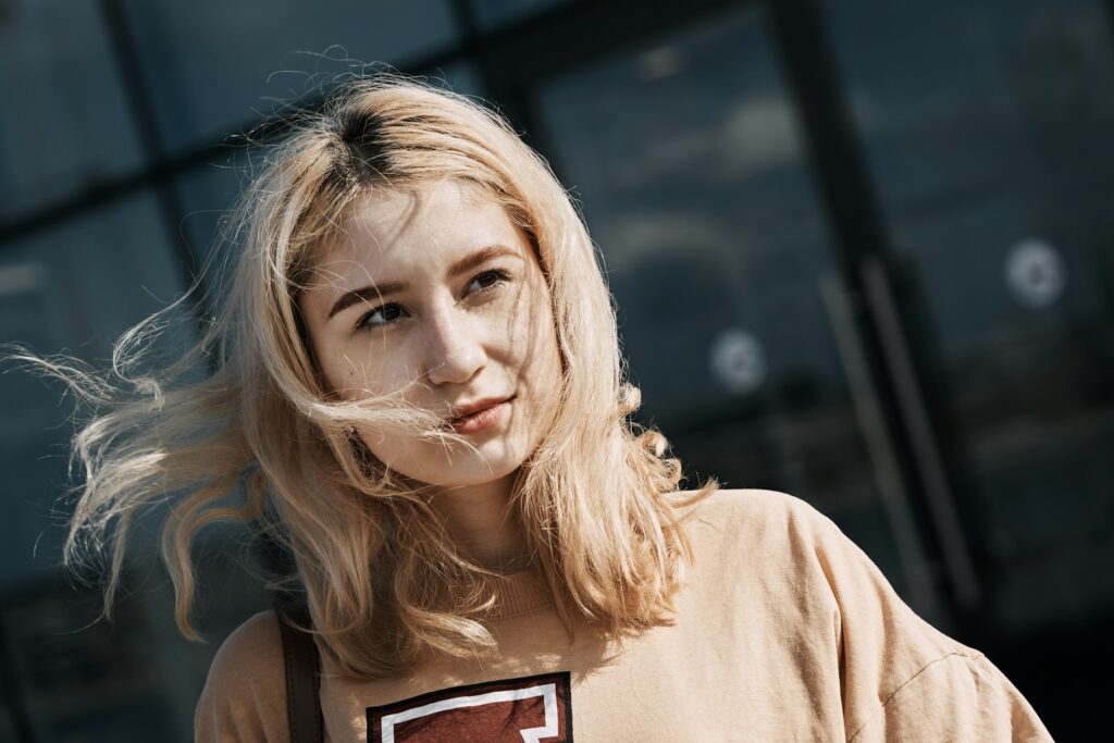 A woman with honey blonde hair